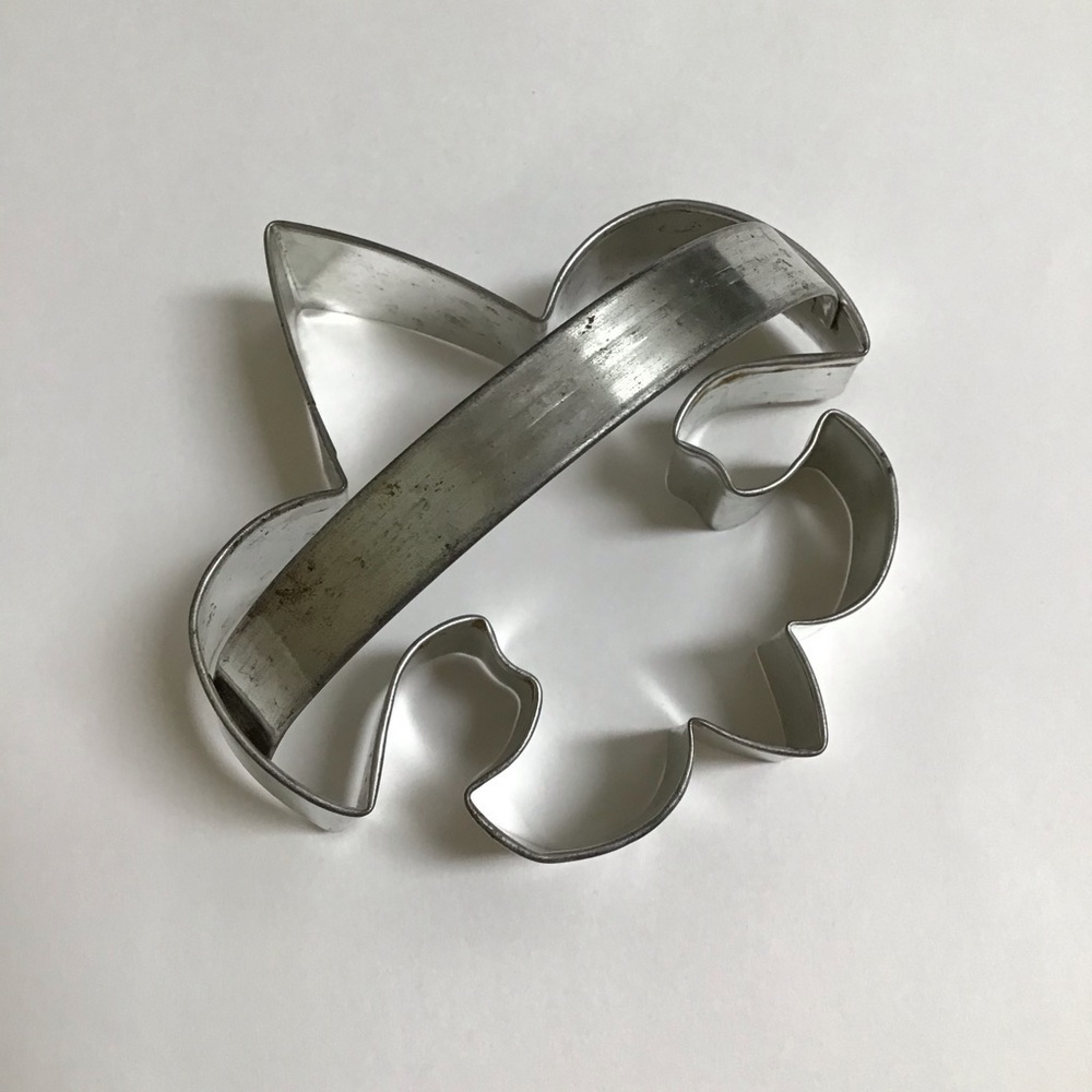 Boy Scout Emblem Metal Cookie Cutter w/Handle Biscuits Crafts Fleur De Lis 4x4”